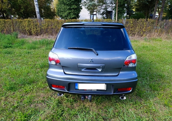 Mitsubishi Outlander cena 23700 przebieg: 284097, rok produkcji 2007 z Rymanów małe 301